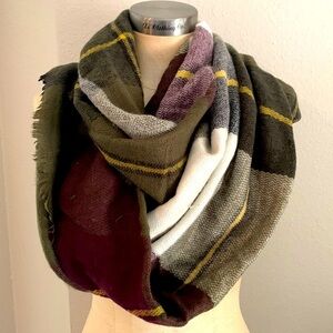 Women’s Everyday Scarf | Cozy & Trendy